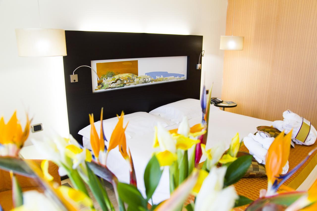 Hotel Mercure Siracusa Syracuse Esterno foto